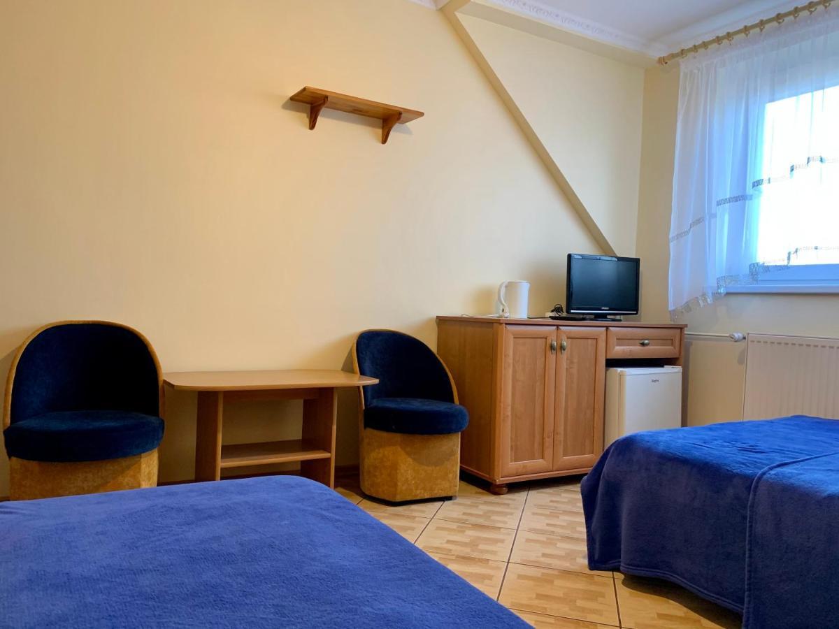 Pokoje Goscinne Adrian Krynica Morska Buitenkant foto